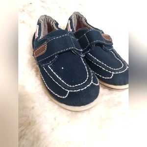 Jumping bean toddler boys 9 sneakers